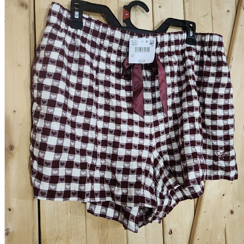 American Eagle Pajama Shorts Burgundy White Gingham Heart Print Large NWT